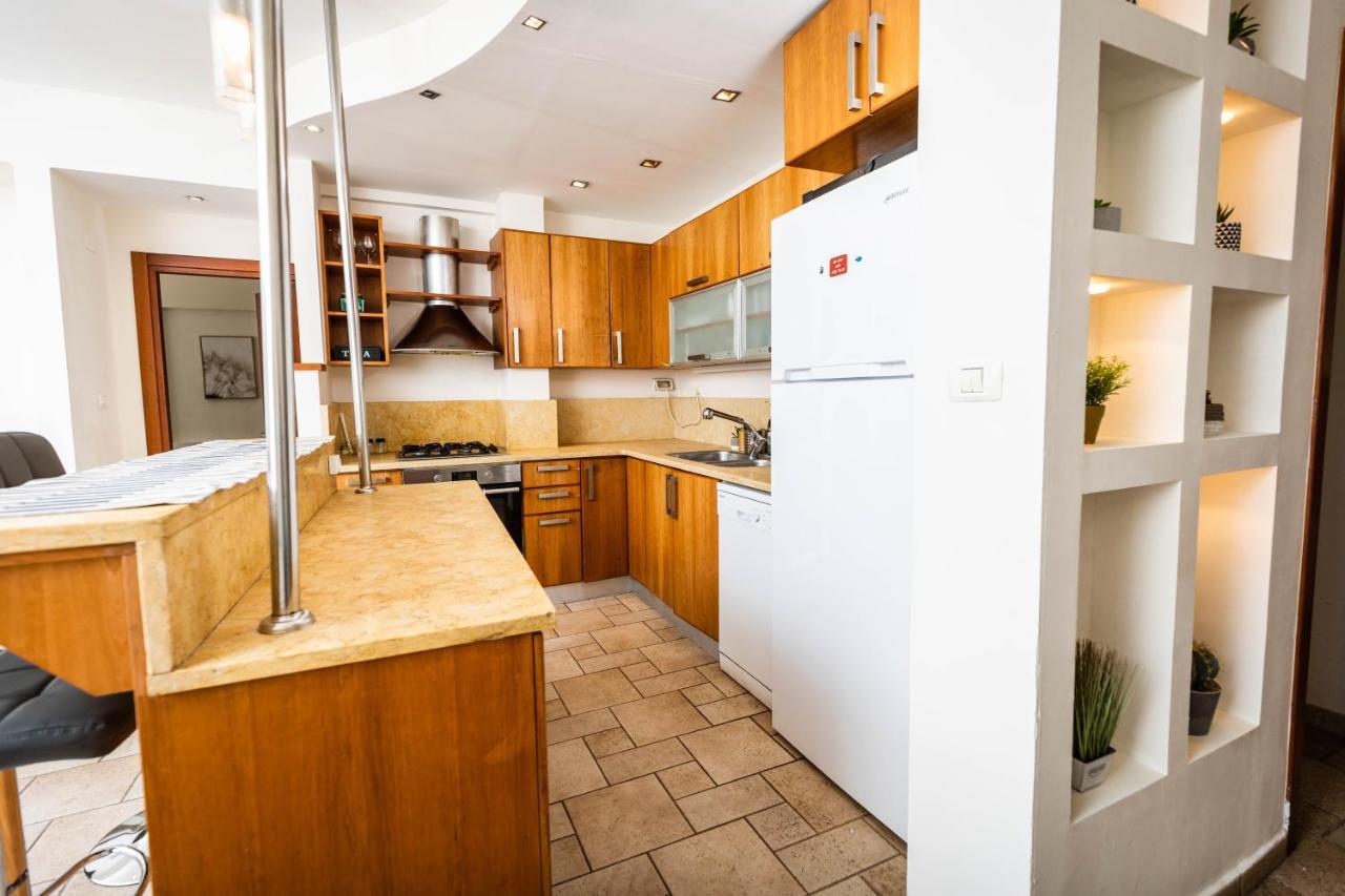 Central On Hapalmach- 3-Bdr Apartment 耶路撒冷 外观 照片
