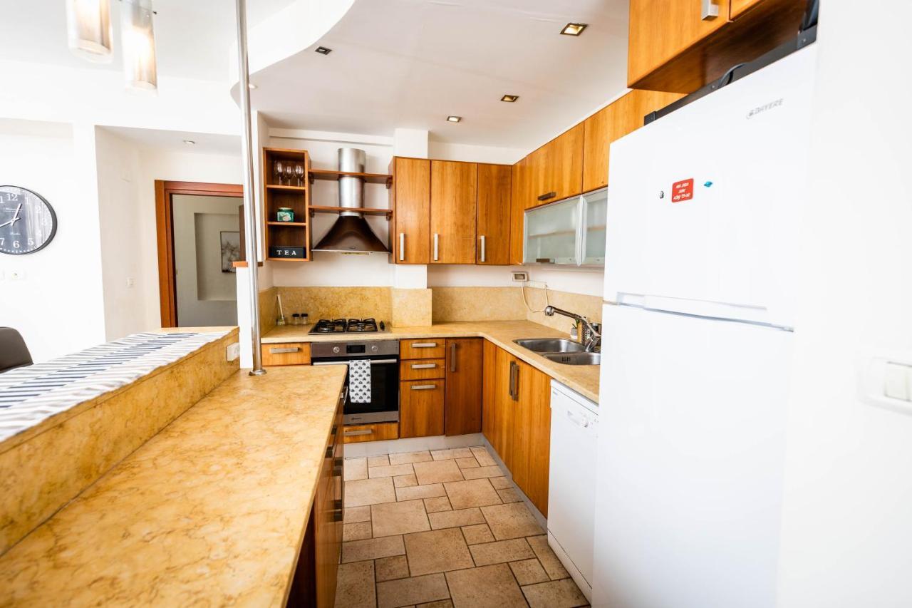 Central On Hapalmach- 3-Bdr Apartment 耶路撒冷 外观 照片
